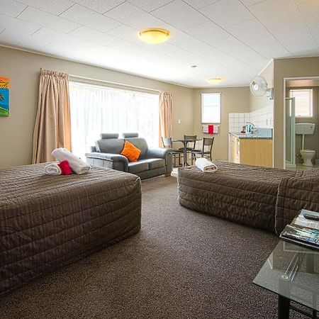 וואנאקה Manuka Crescent Motel מראה חיצוני תמונה