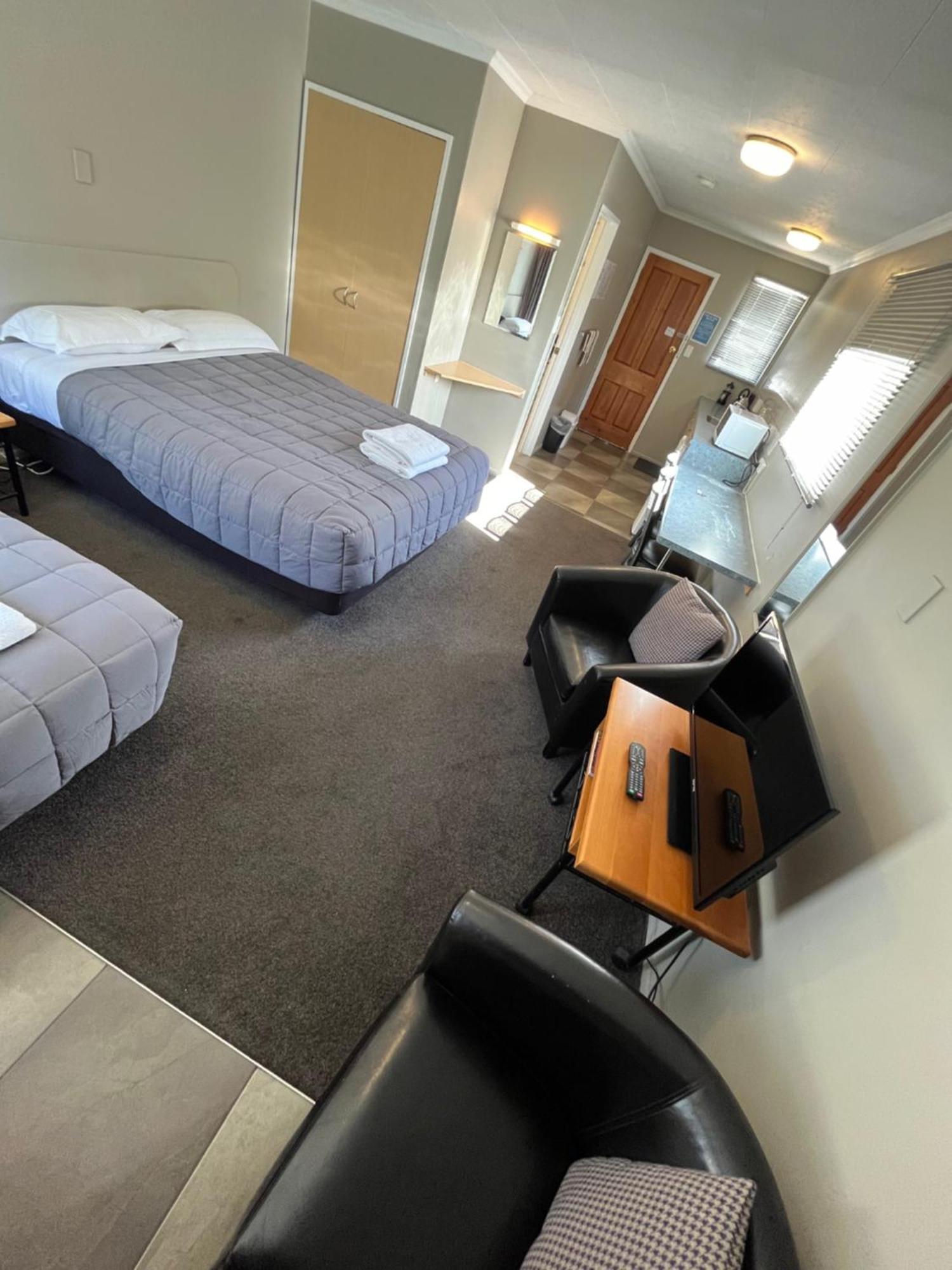 וואנאקה Manuka Crescent Motel מראה חיצוני תמונה