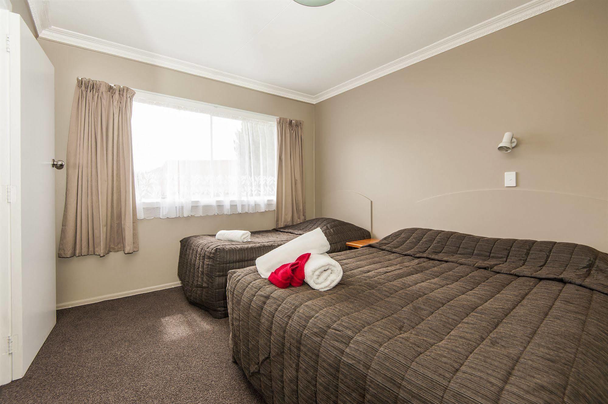וואנאקה Manuka Crescent Motel מראה חיצוני תמונה