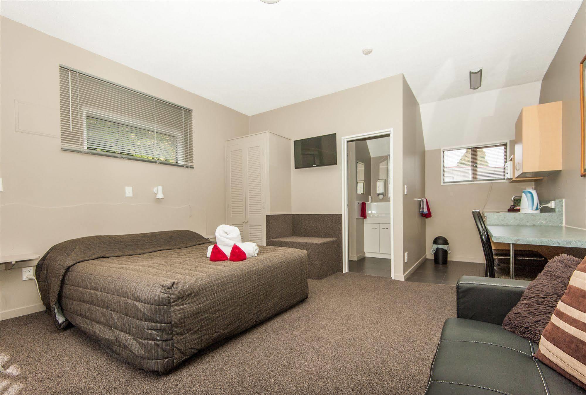 וואנאקה Manuka Crescent Motel מראה חיצוני תמונה